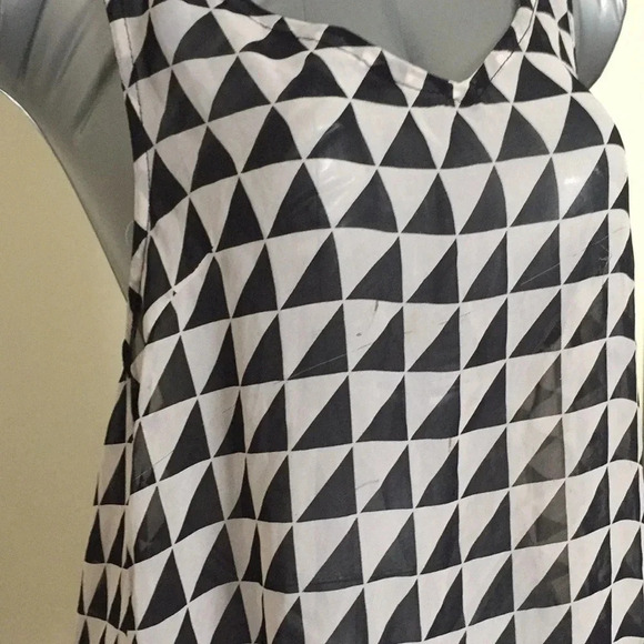 3/$15 Maximalist grunge Geometric print vegan flowy halter sheer top sz med - Picture 7 of 10